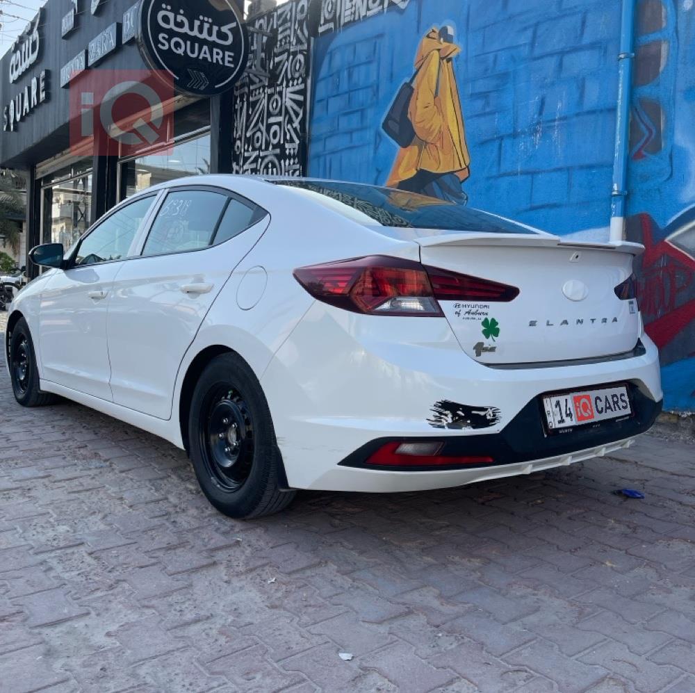 هيونداي النترا
